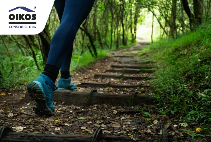 Vivienda para una vida activa: por qué La Calera es ideal para quienes disfrutan el deporte y la naturaleza Entorno natural de La Calera para una vida activa cerca de OIKOS Calera Gardens