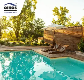 Piscina y buen paisaje