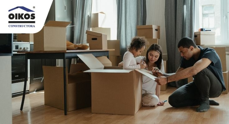 familia disfrutando de su vivienda VIS