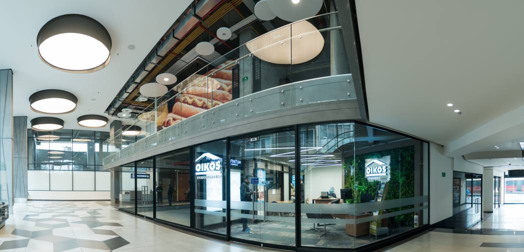 OIKOS Infinitum | Pasillos Centro comercial